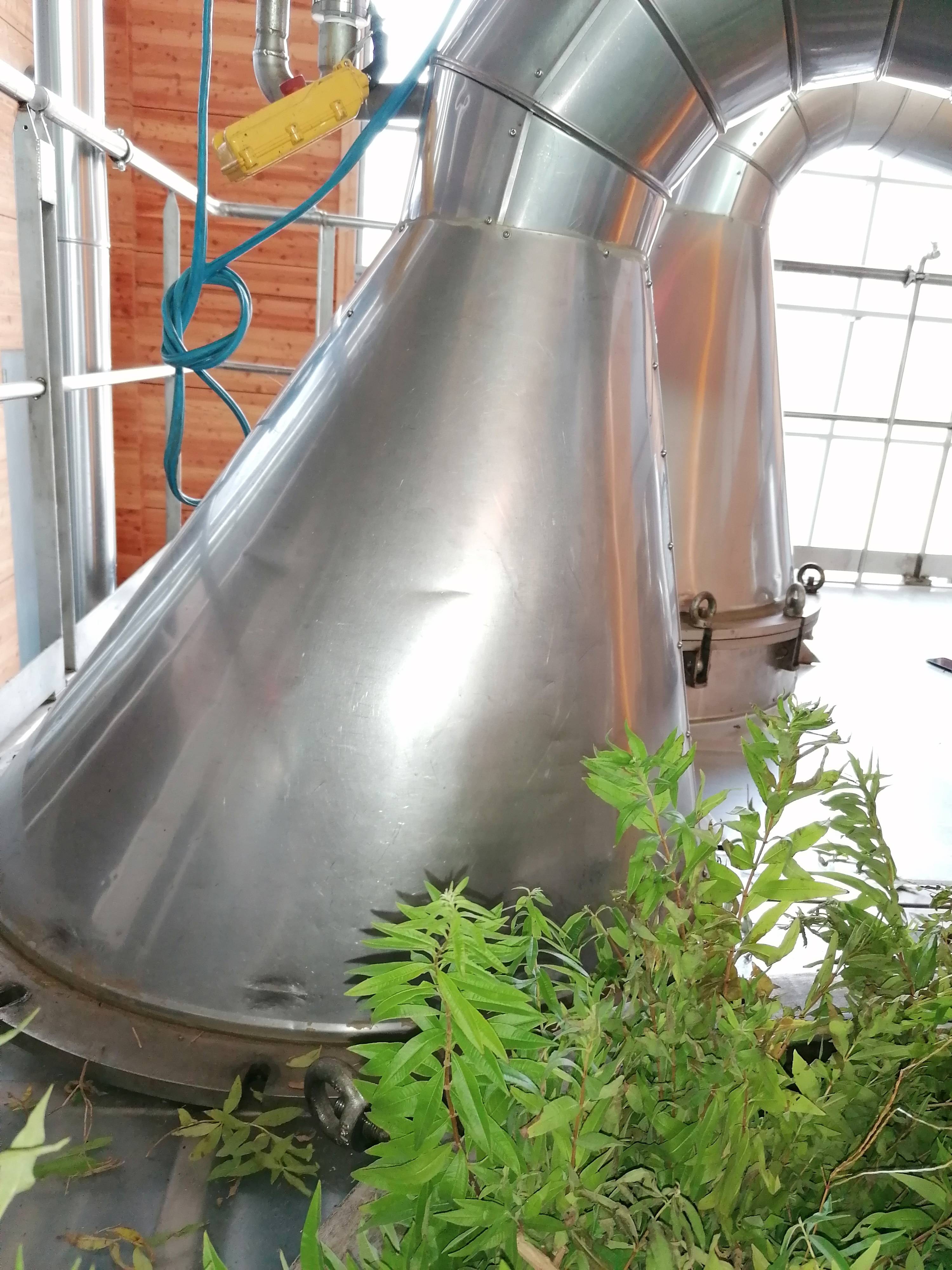Decouvrez la distillation Hydrolat de Verveine citronnée 100% Bio et Artisanal
