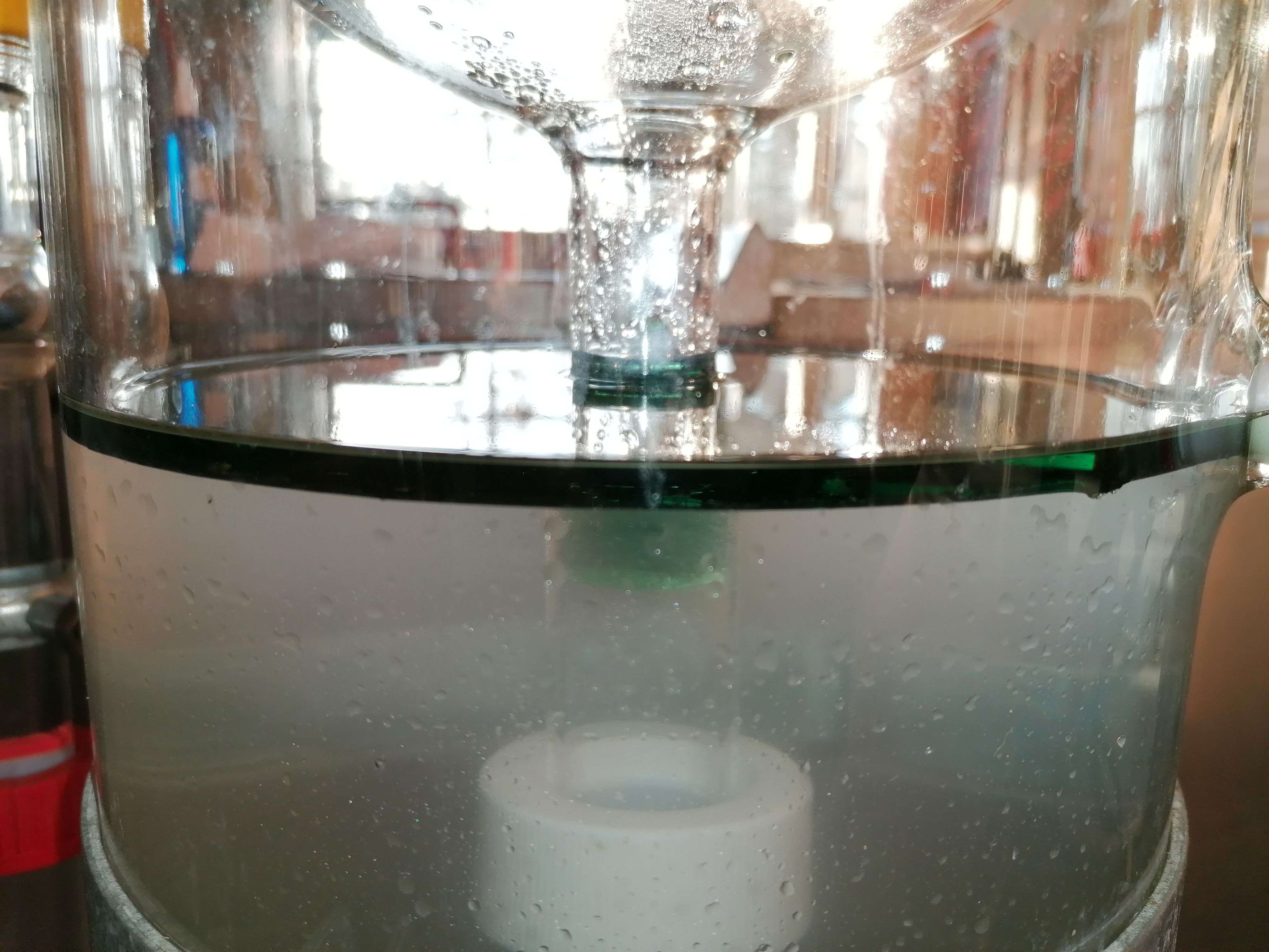 Decouvrez la distillation Huile Essentielle de Géranium rosat bourbon 100% Bio et Artisanal